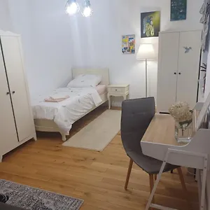  Kwatera prywatna Paprotka U Rozy 23